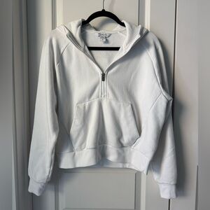 Women’s Athleta 1/2 Zip White Hoodie Size Small Cropped Athleisure